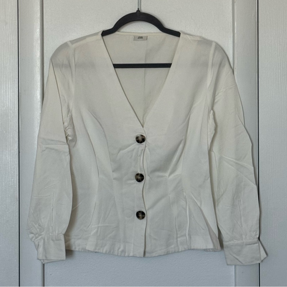 River Island Cream Button-Front V-Neck Blouse
